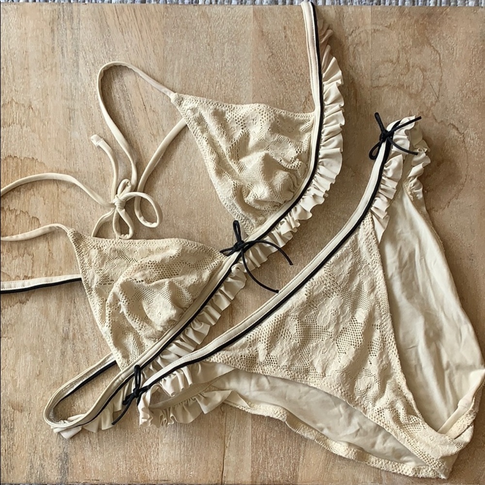Lilibon Bikini - Picture 1 of 2